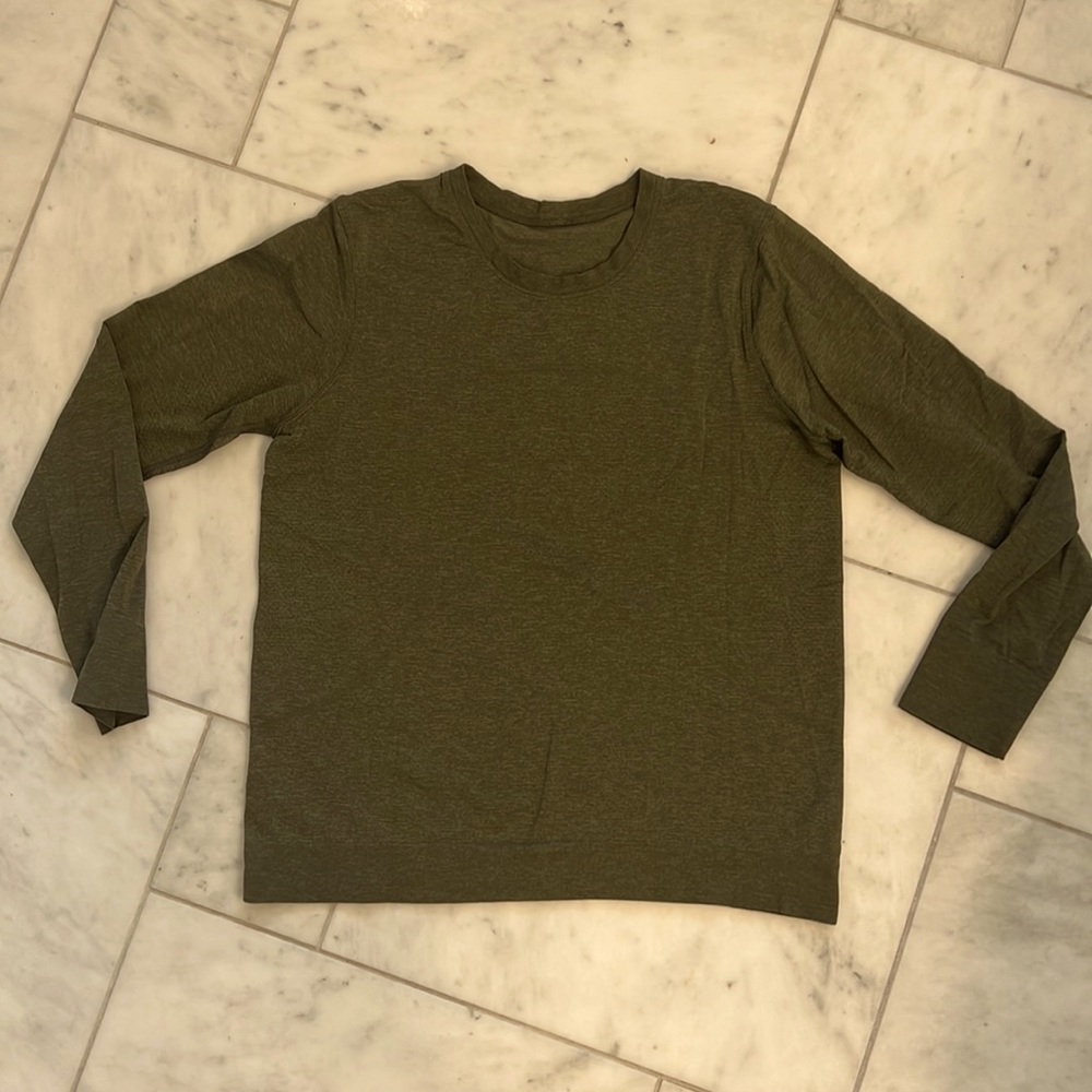 Lulu Lemon Green LS workout shirt